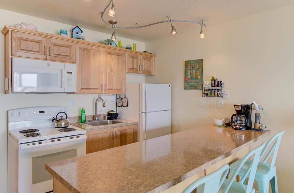 We have a full kitchen!