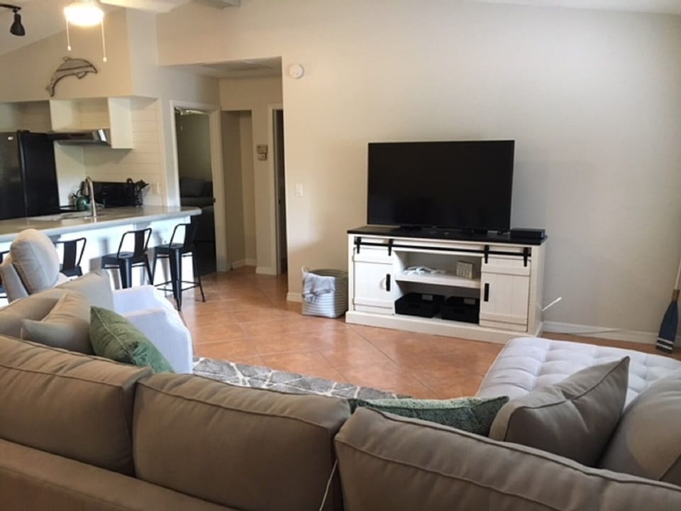 living area 1