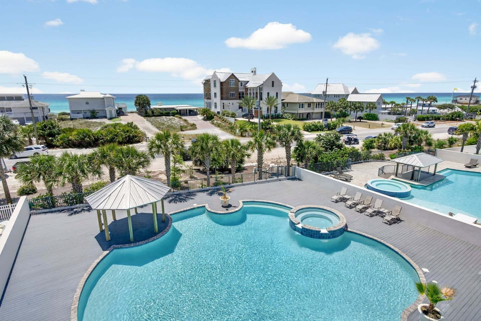 The Enclave on 30A - Dune Allen - Pool Deck