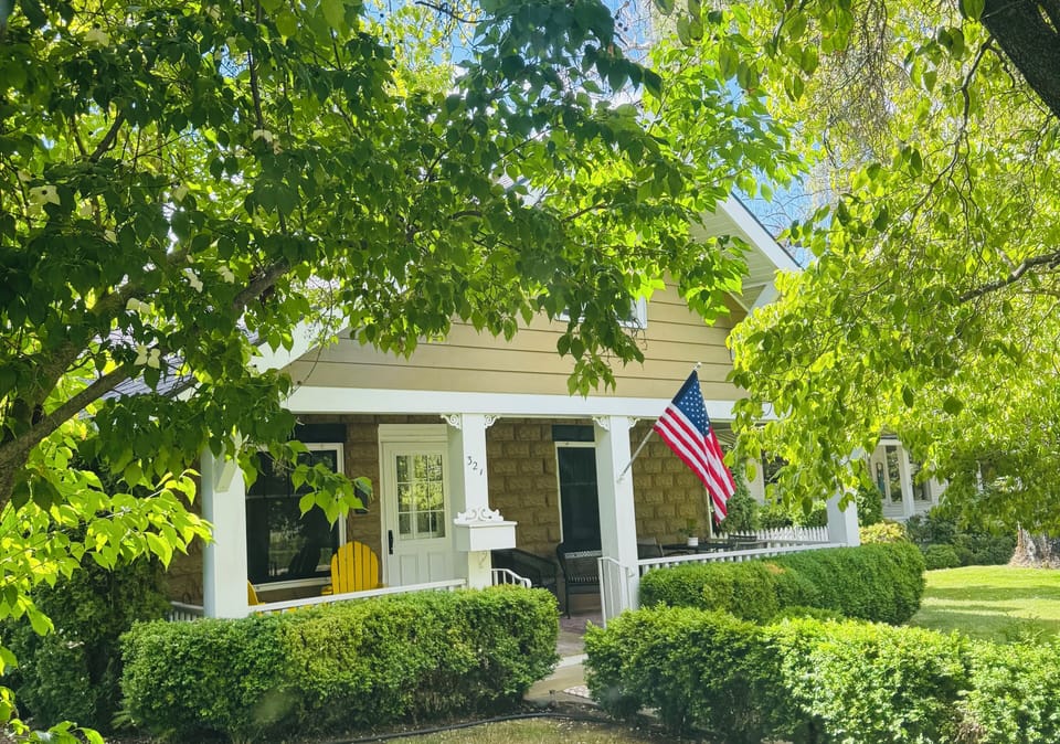 A classic one of a kind stone home in C'da.  Vintage history placed perfectly.