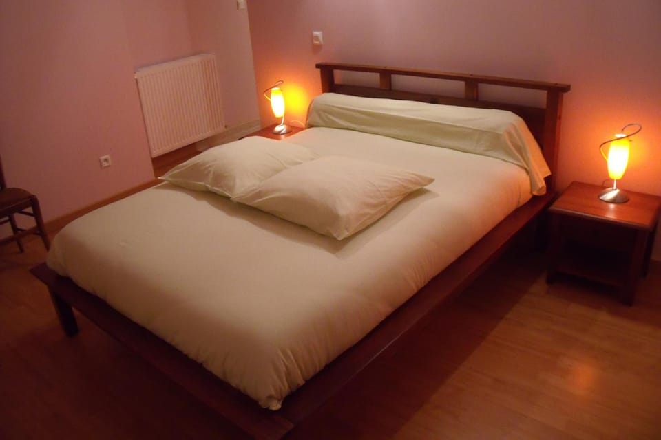 Individually decorated, individually furnished, free WiFi, bed sheets