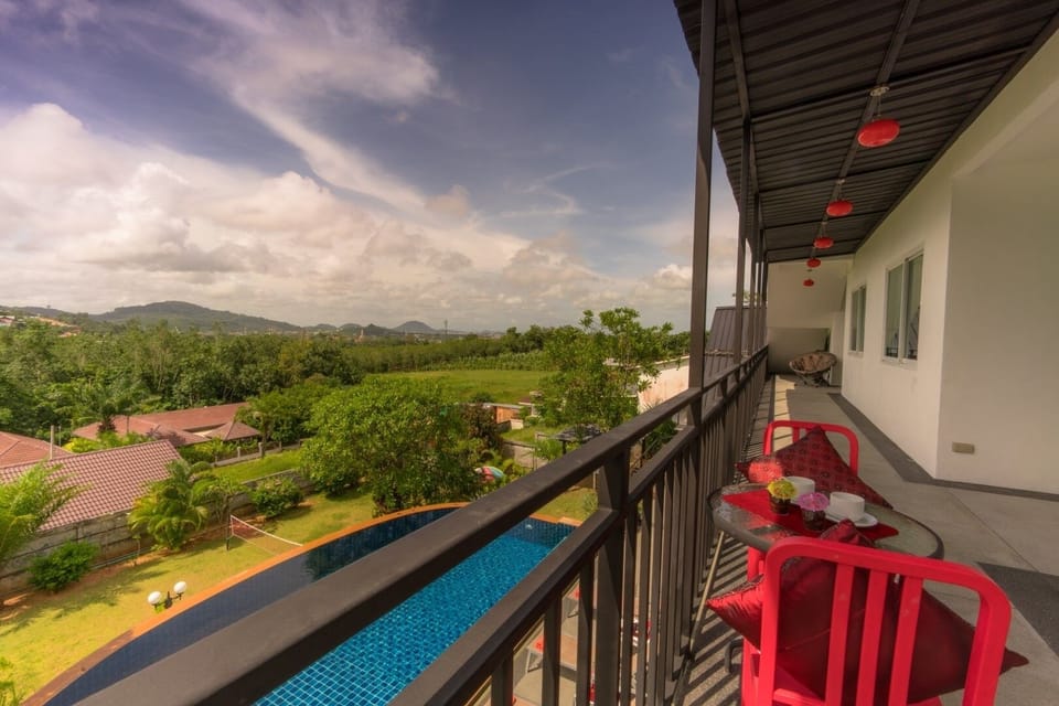 Private Pool Villa (NDC) !!!
Balcony & view from top floor 