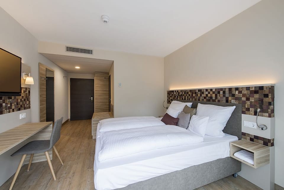 In-room safe, desk, soundproofing, iron/ironing board