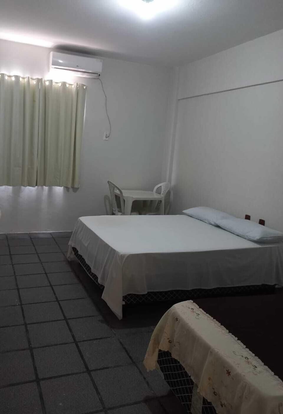 Double Room | Free WiFi, bed sheets