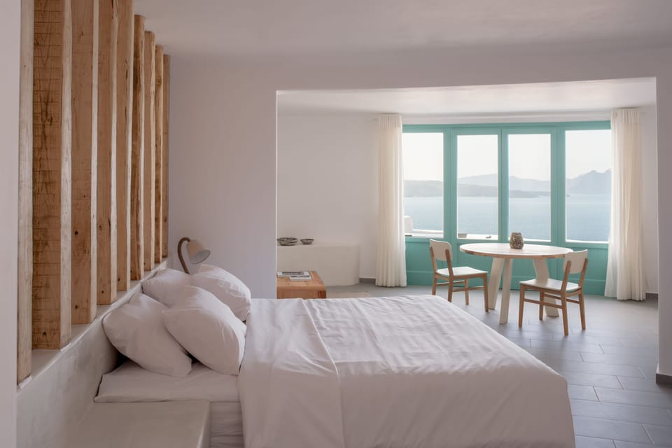 Grand Suite with Private Heated Pool Caldera View | In-room safe, desk, blackout drapes, soundproofing