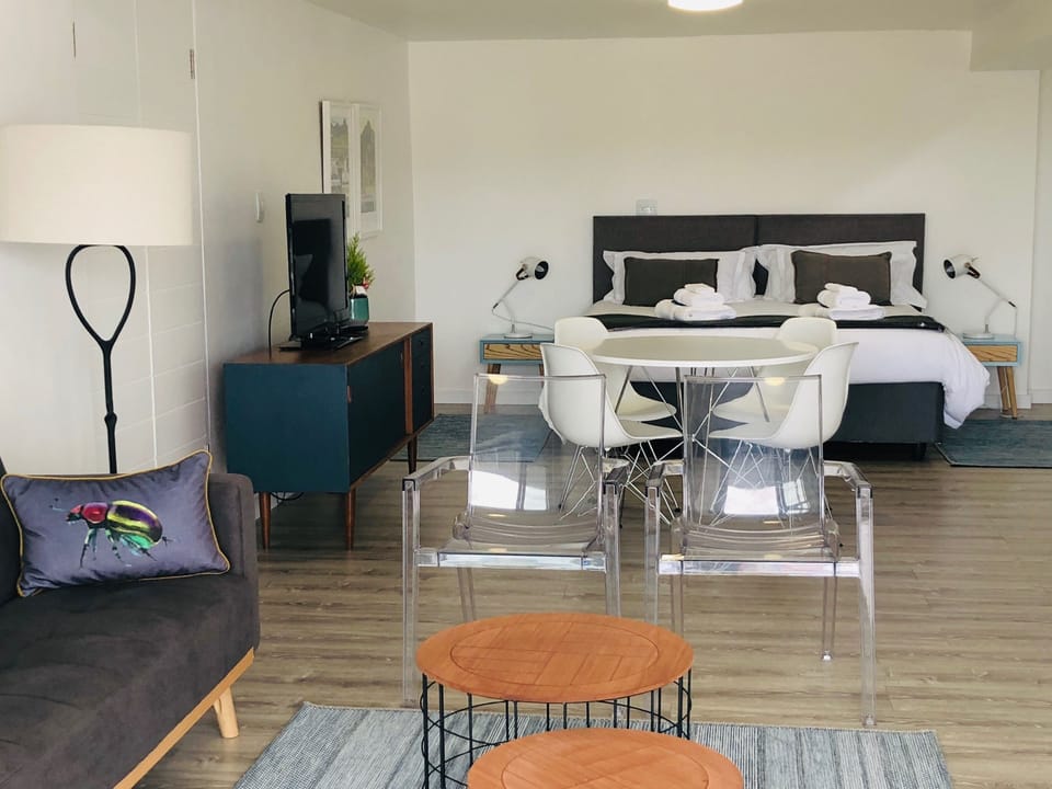 Superior Suite, 1 Bedroom | Premium bedding, pillowtop beds, individually decorated