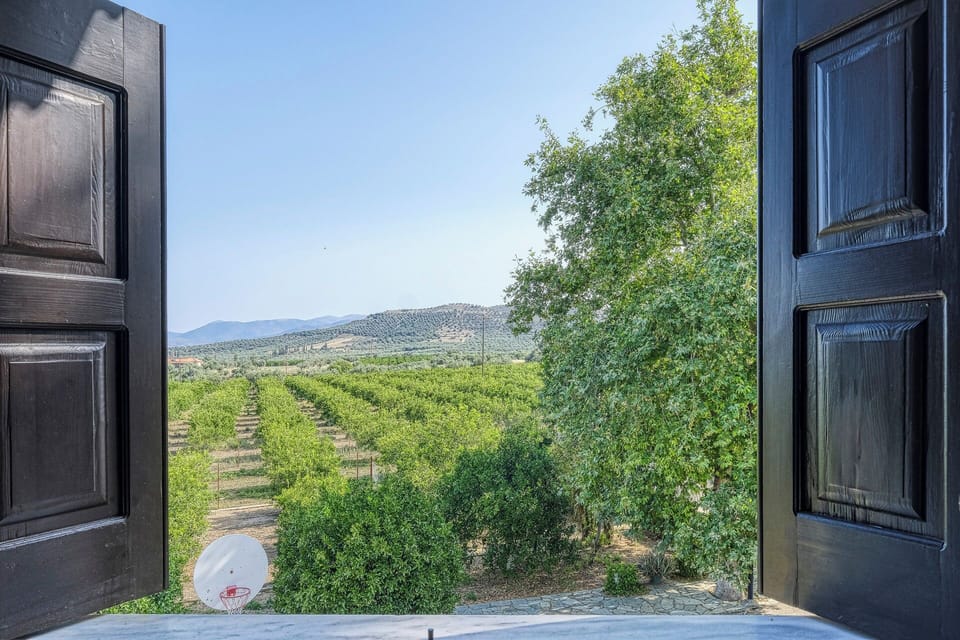 Exclusive Villa, 5 Bedrooms | 5 bedrooms, individually decorated, individually furnished