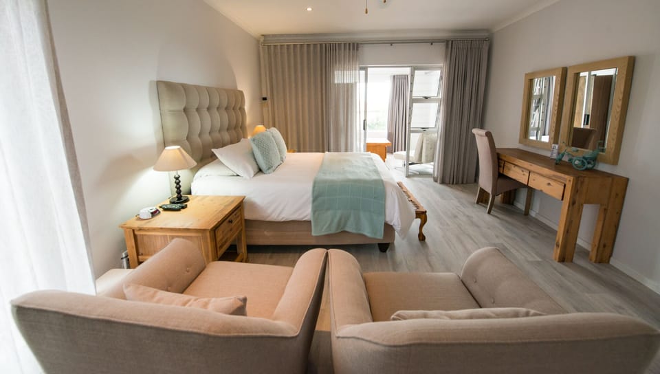 Executive Double Room, 2 Bedrooms, Non Smoking, Ocean View | Premium bedding, down comforters, Tempur-Pedic beds