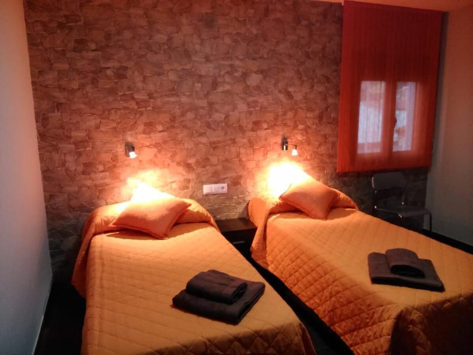 Minibar, desk, free WiFi, bed sheets