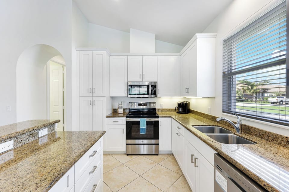 Fully Equipped Kitchen for Effortless Cooking