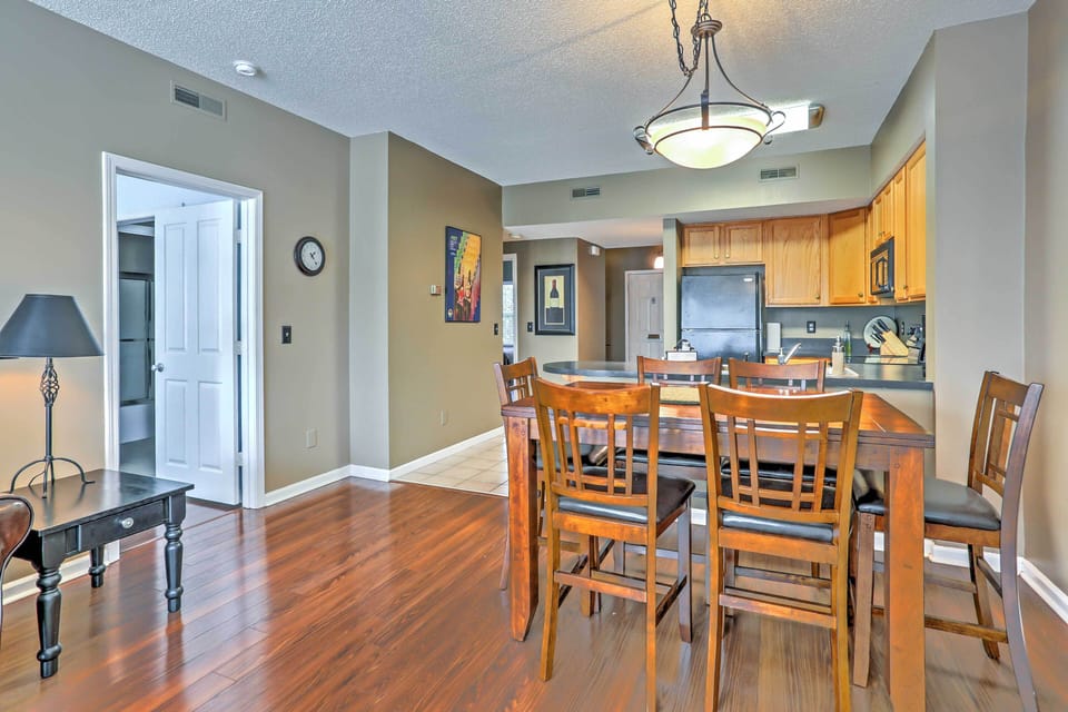 Dining Area | Dishware & Flatware