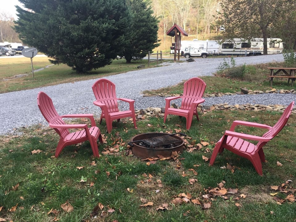 Enjoy the fire ring in the cabin's front yard. Great place to roast marshmellow