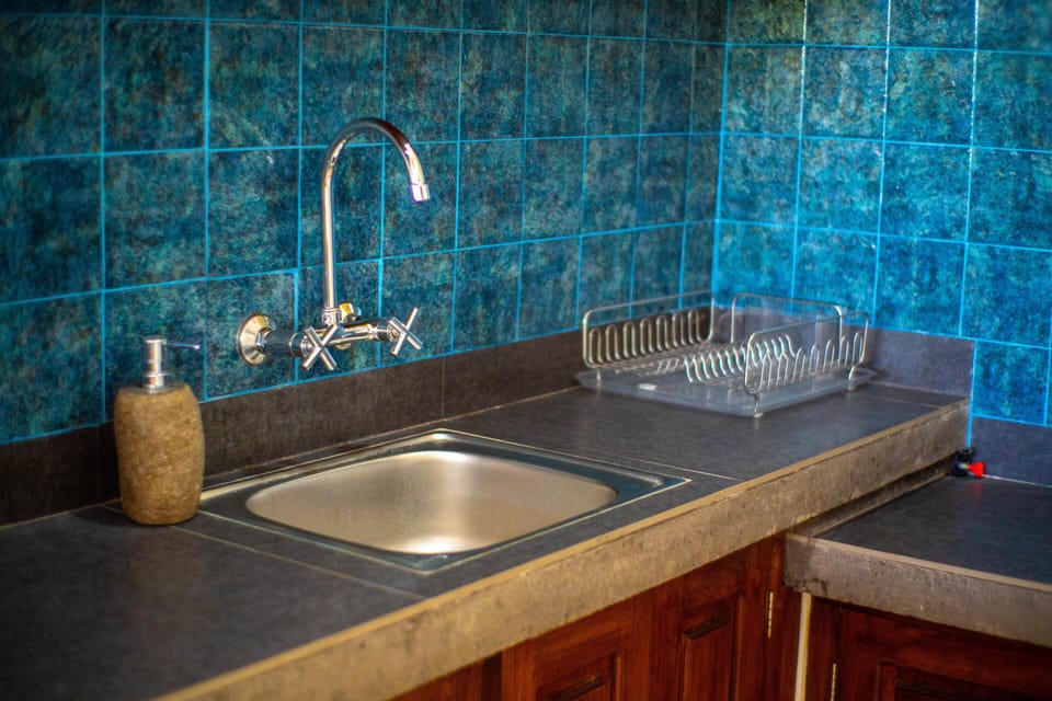Lion Villa, 2 Bedrooms, Hill Landscape | Private kitchen | Electric kettle