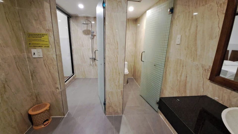 Superior Double or Twin Room | Minibar, desk, WiFi (free), individually furnished