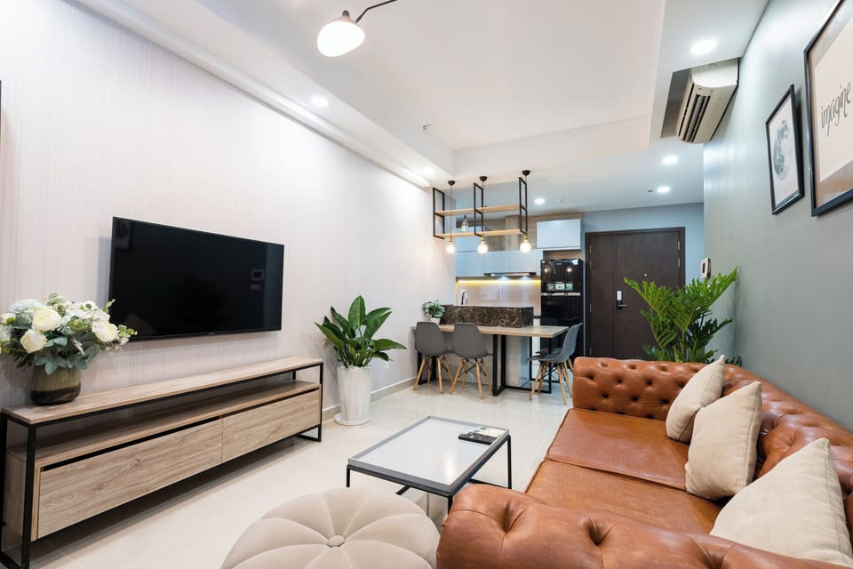 City Apartment, 2 Bedrooms | Living area | Smart TV