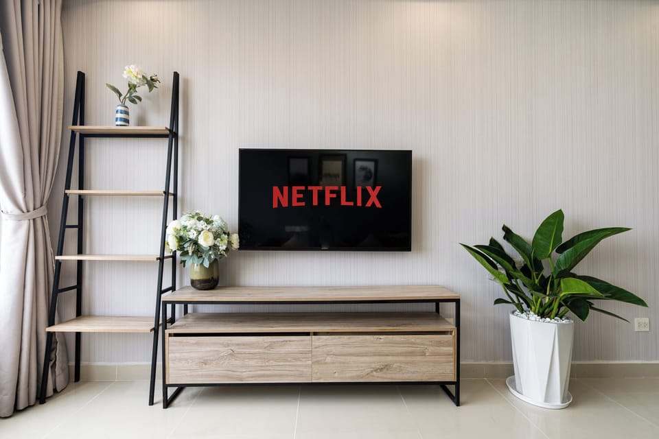 City Apartment, 2 Bedrooms | Living area | Smart TV