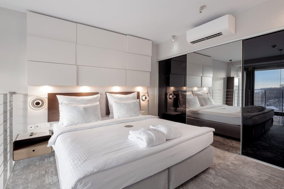 Design Apartment | Premium bedding, memory foam beds, minibar, in-room safe