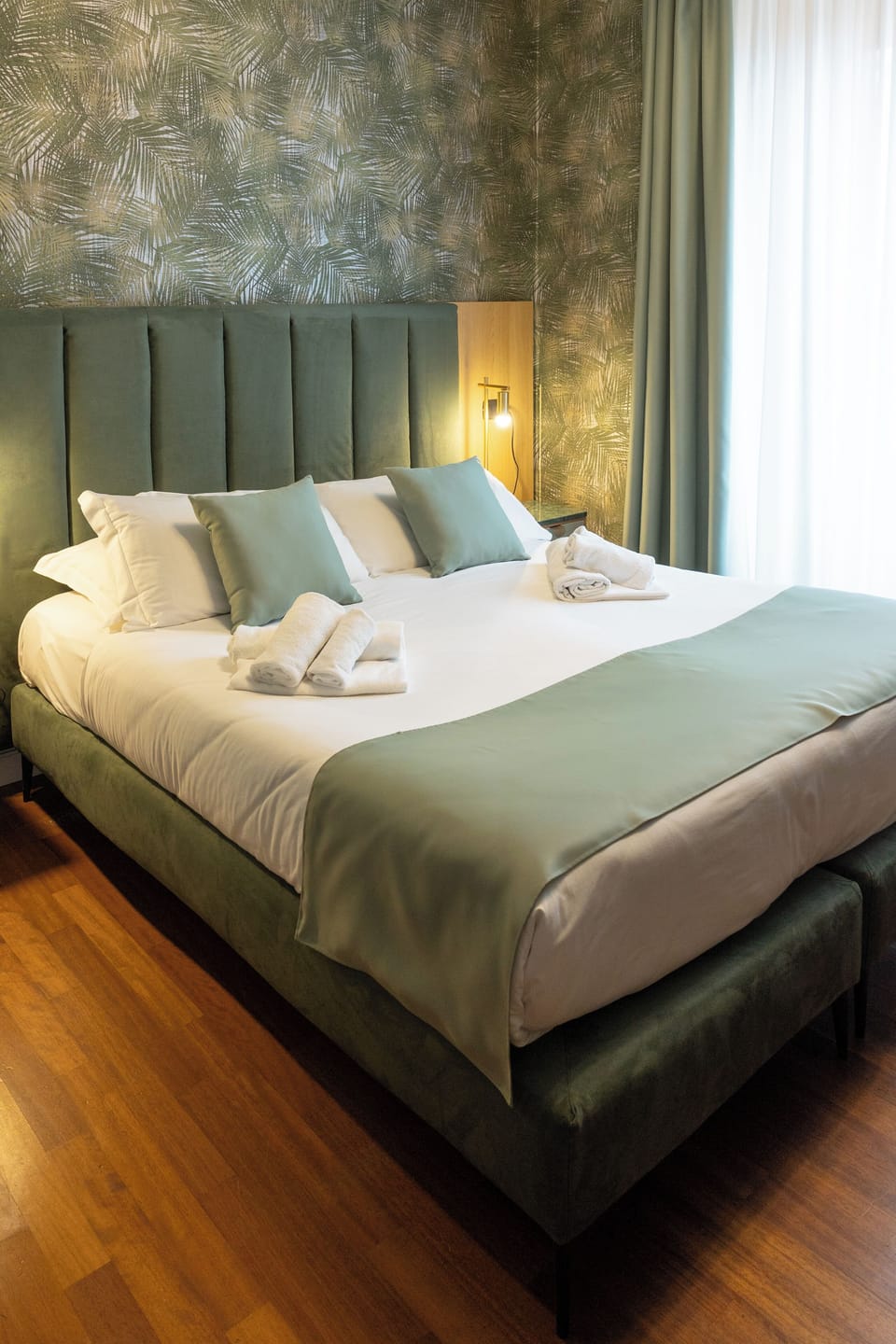 Superior Room | Down comforters, in-room safe, individually decorated, desk