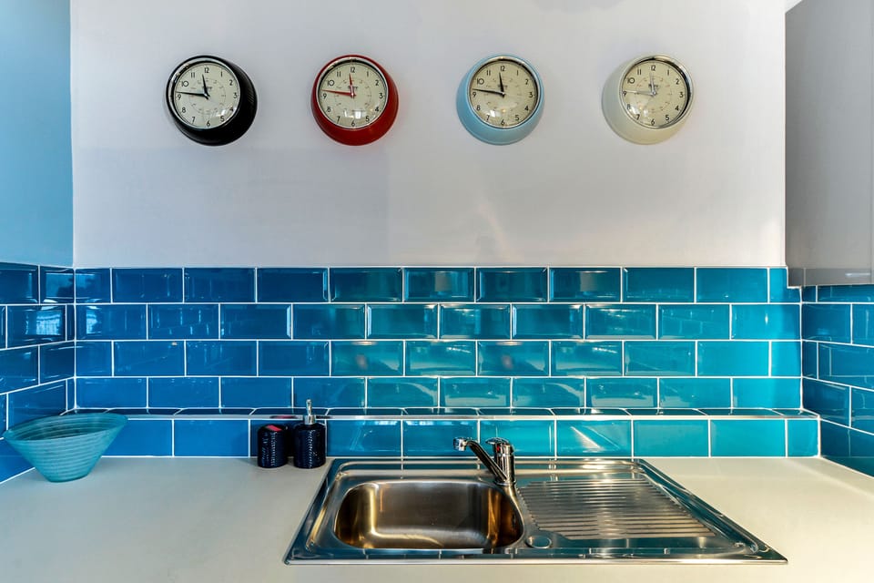 Private kitchen | Fridge, microwave, oven, stovetop