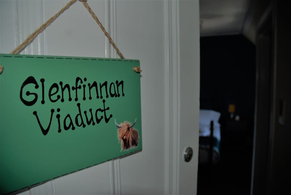 Premium bedding, desk, blackout drapes, free WiFi