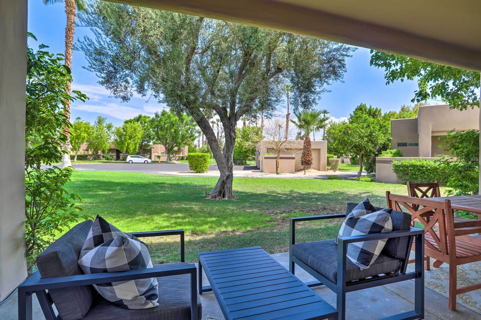 Private Outdoor Space | Gas Grill