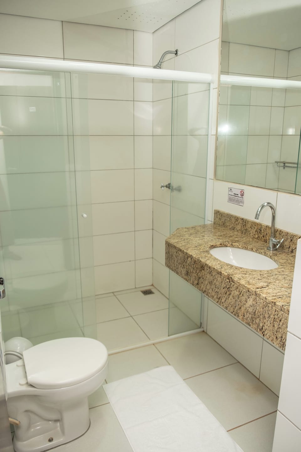 Shower, free toiletries, towels