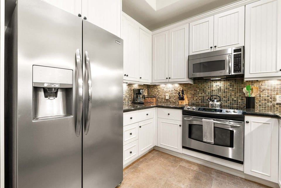 Stainless Steel Appliances & Generous Counter Space