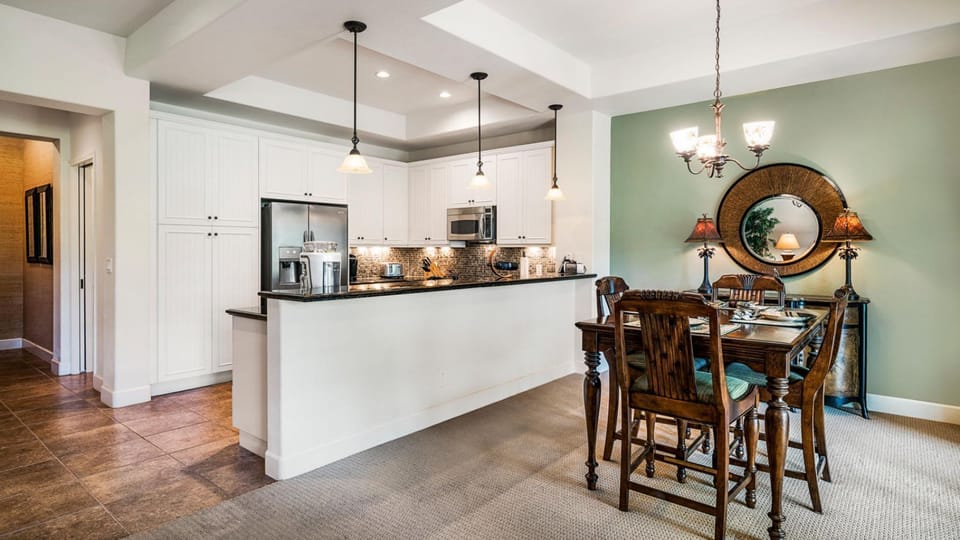 Dining Table, Chairs, and Breakfast Bar