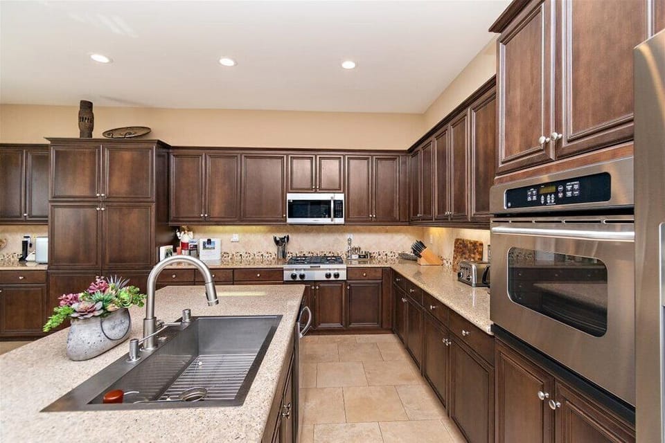 Gourmet Kitchen with everything you need to cook a feast