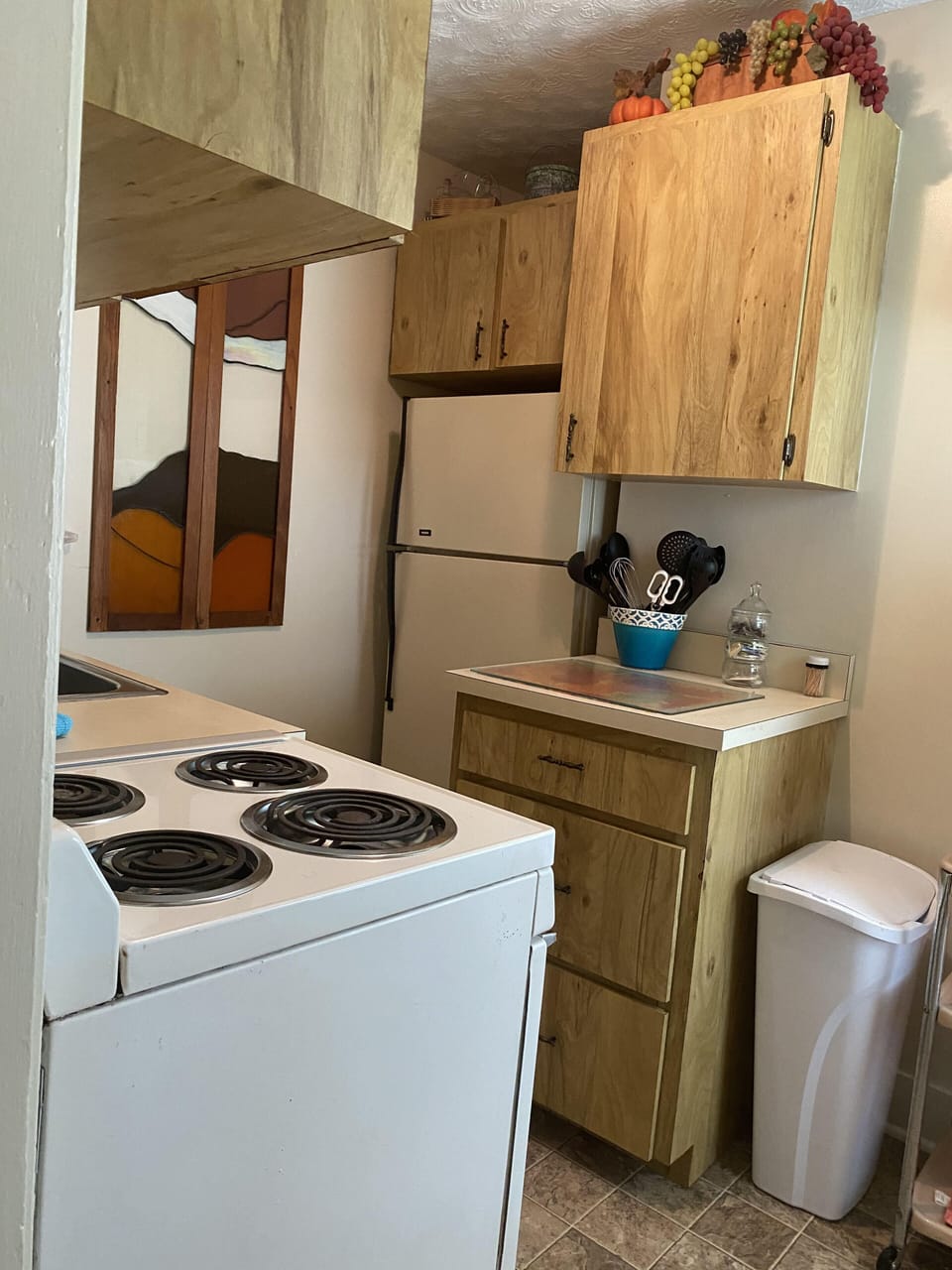 Another view of the kitchen