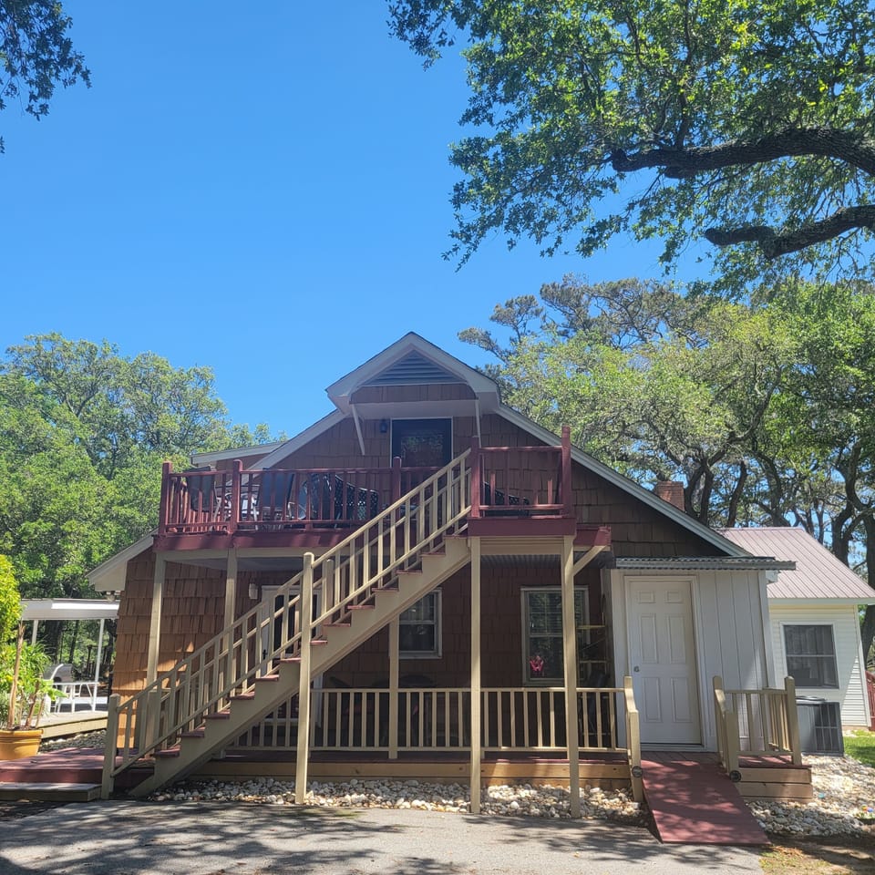 2- Level Duplex Sleeps11