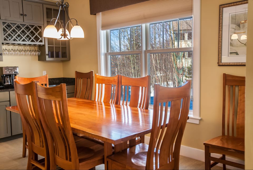 Presidential Condo, 4 Bedrooms, Non Smoking | In-room dining