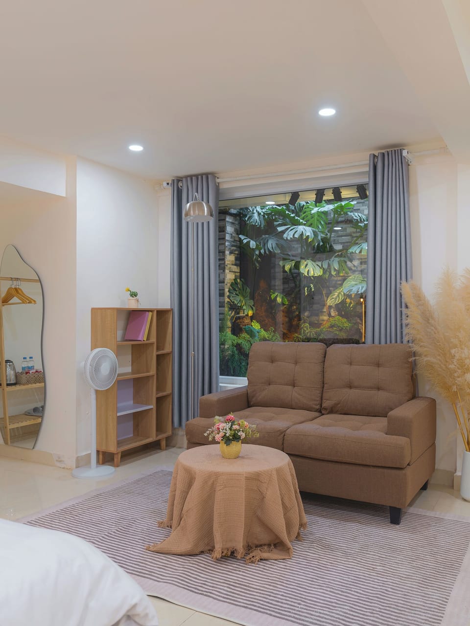 Deluxe Double Room | Individually furnished, desk, laptop workspace, soundproofing