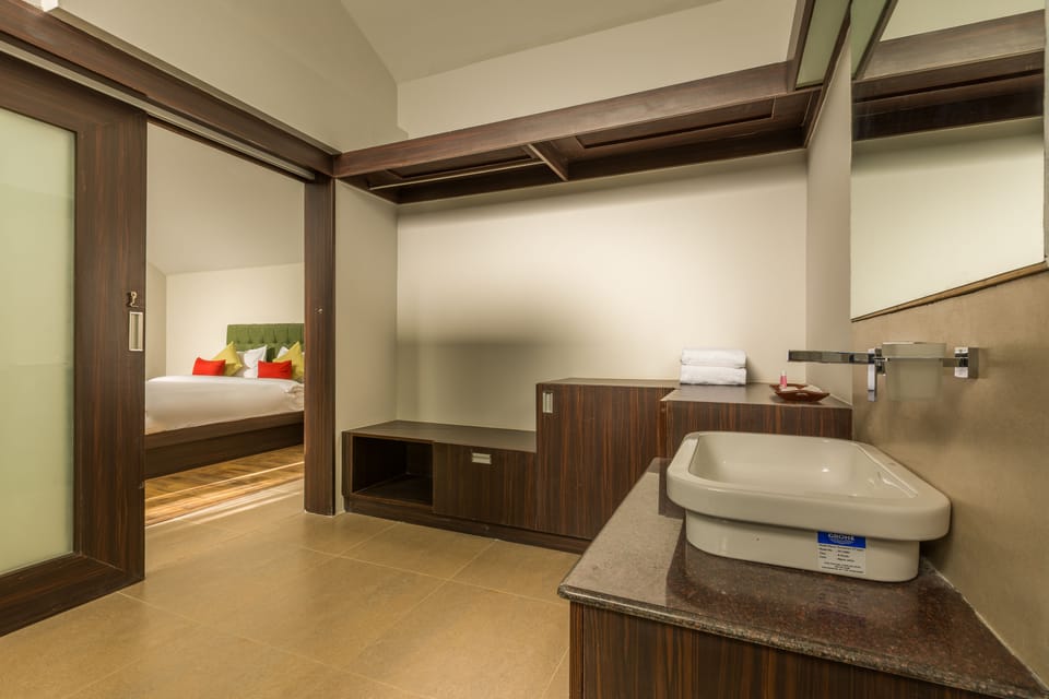 Premium Villa, Non Smoking, Private Pool | Bathroom | Shower, rainfall showerhead, free toiletries, hair dryer