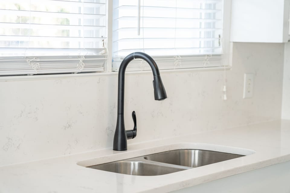Double stainless steel sink.