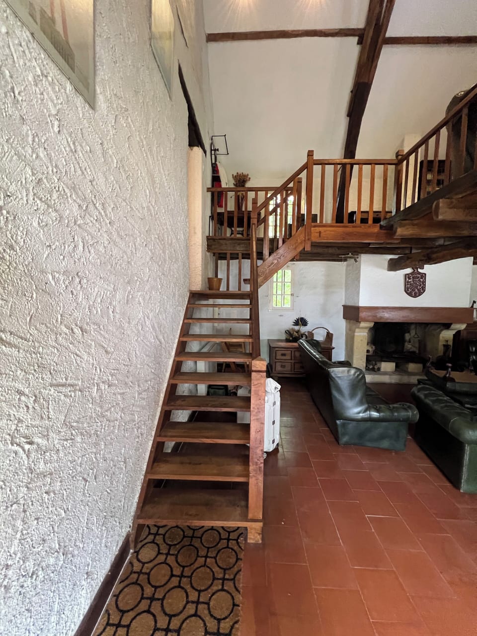 Direct access from the lounge to the mezzanine and bedrooms