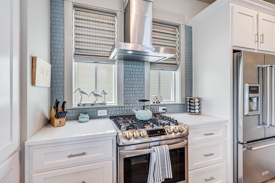 Kitchen, 2nd Floor