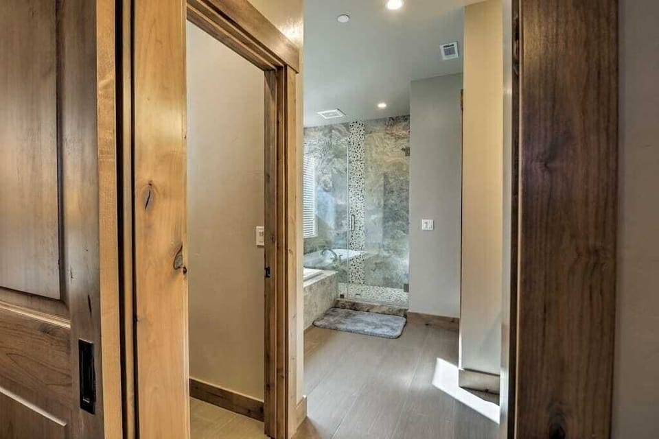 Luxury Soaking Tub in Master Suite