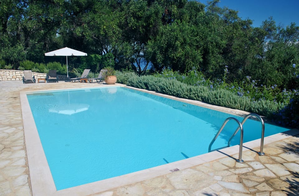 Swimming pool and terrace