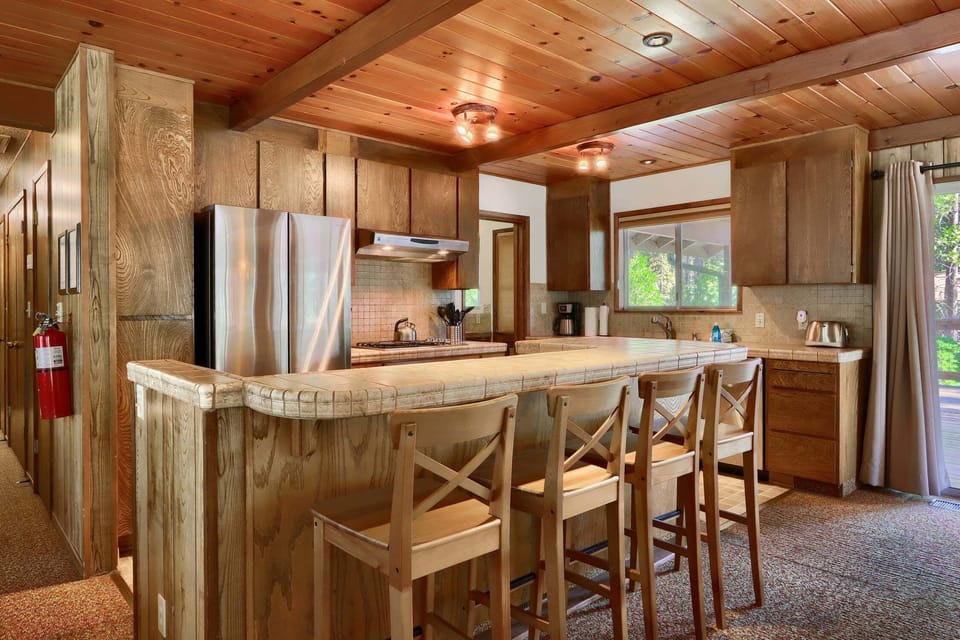 Kitchen with a bar area