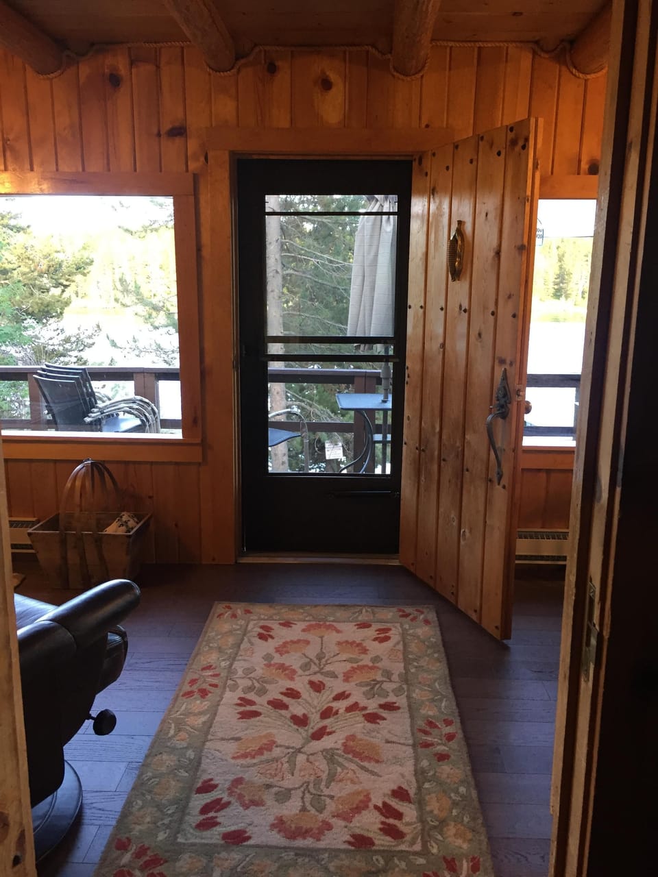 Main entrance from cabin deck. 