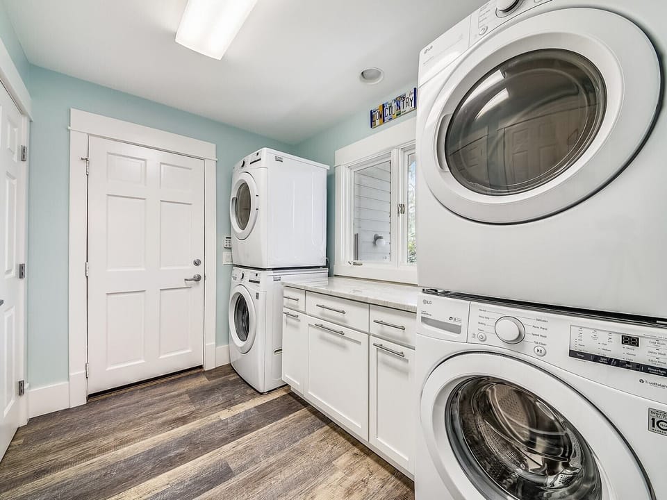 Laundry Room at 18 Woodbine Place