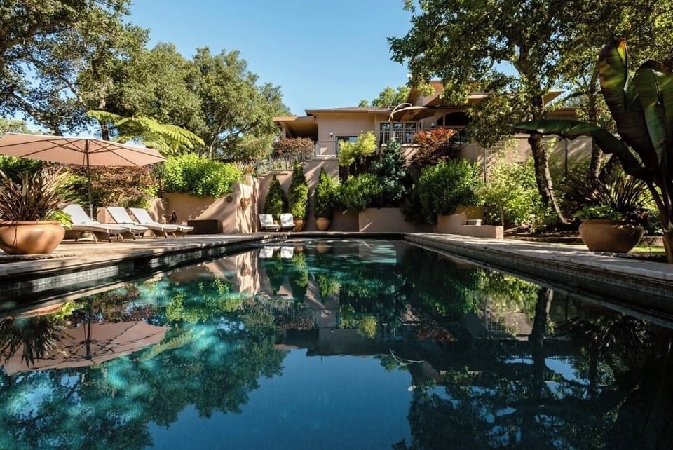 50'x18' Infinity Pool