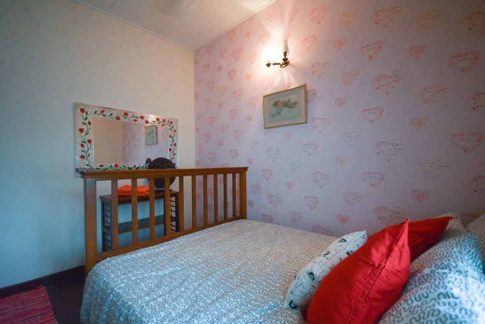 Family Villa | 5 bedrooms, blackout drapes, iron/ironing board, free WiFi