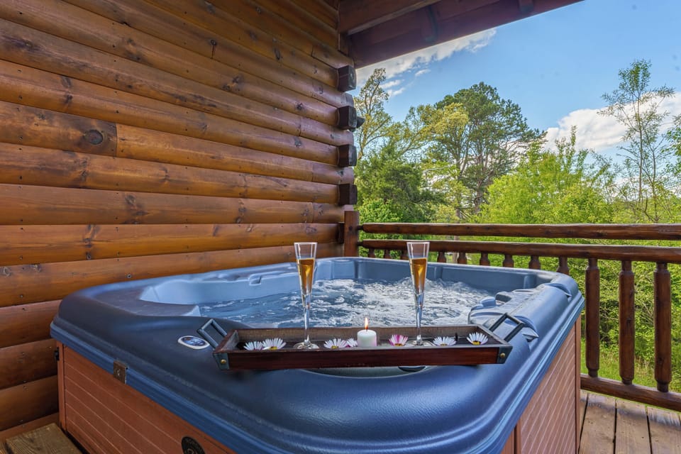This bubbling hot tub offers the ideal setting to relax, sip your favorite wine, and enjoy the peaceful mountain atmosphere