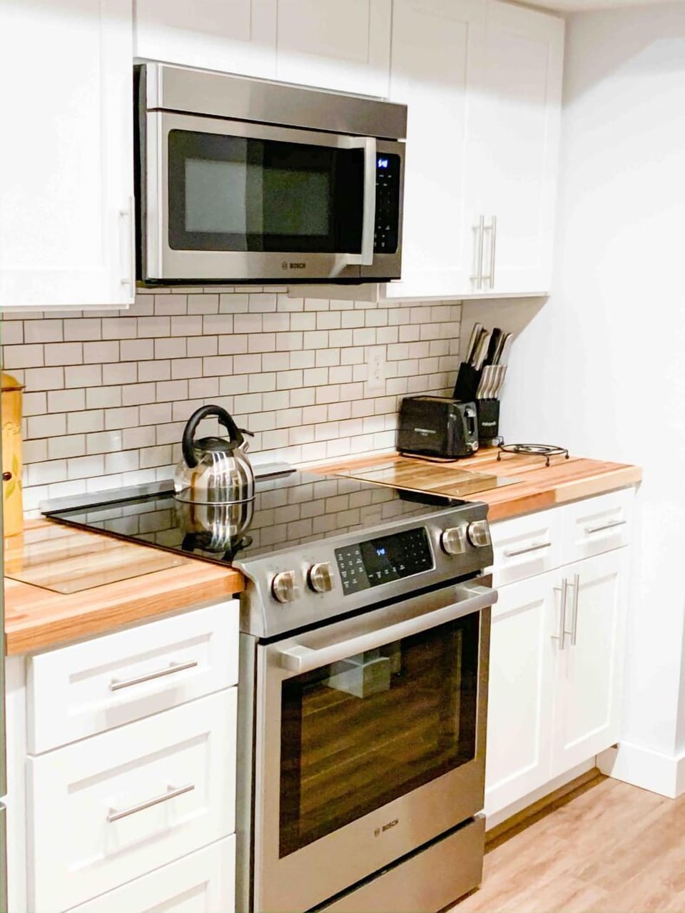 Fully stocked kitchen.