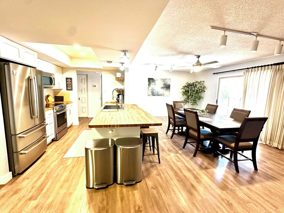 Dining area and kitchen.