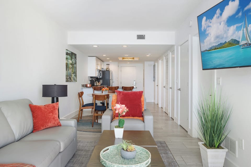 Comfortable living and dining space. 