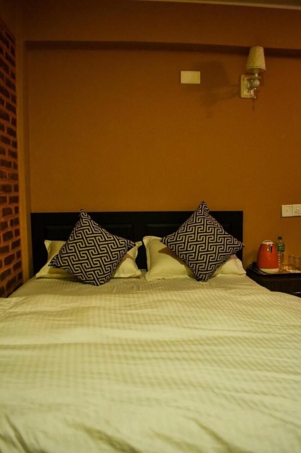 In-room safe, free WiFi