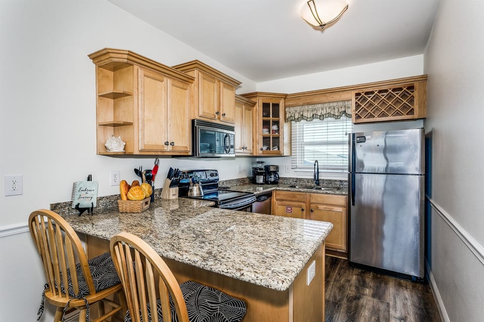 Full Kitchen 